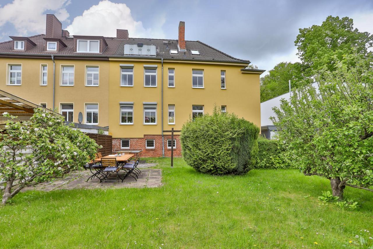 Ferienwohnung An Der Brunnenaue Stralsund Exterior photo